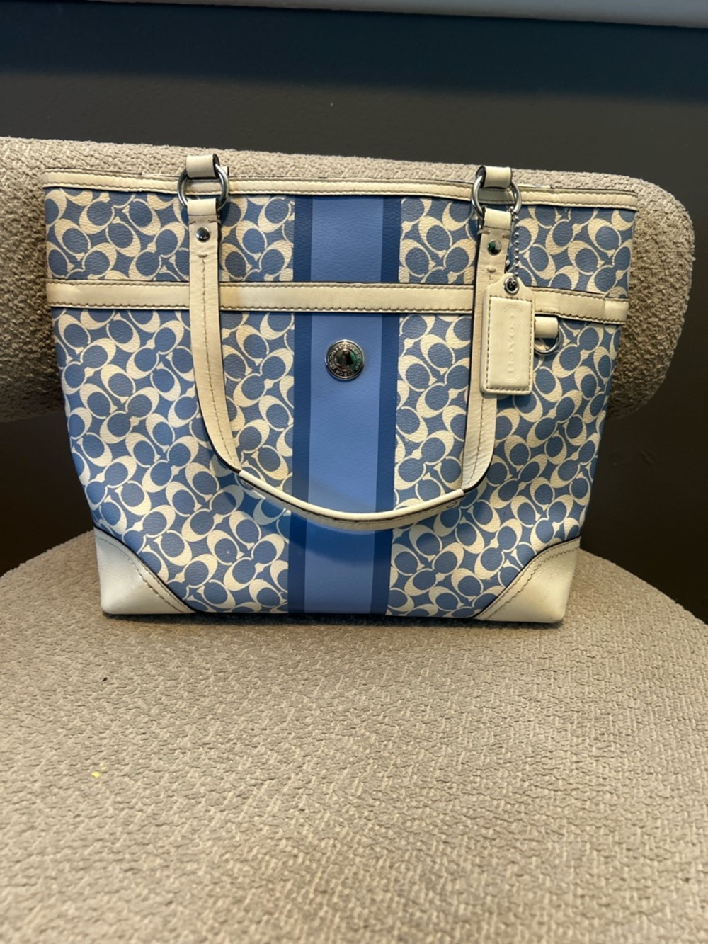 Coach Blue Chelsea Heritage Signature Tote with Cosmetic Pouch Set - Picture 2 of 11